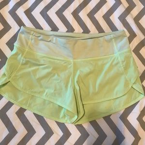 Lululemon Speed Shorts - Sz 6 - Light lime color